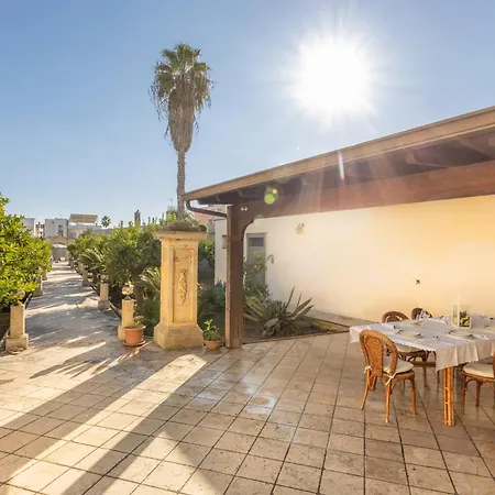 ヴィラ Dimora Ada タヴィアーノ