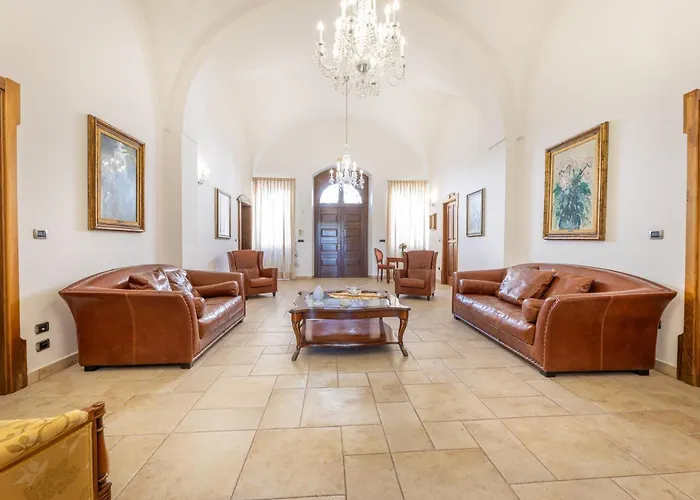 Dimora Ada ヴィラ タヴィアーノ